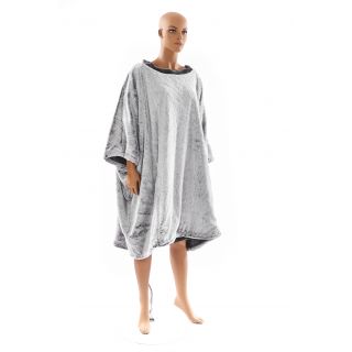 Human Comfort Cuddle Fleece Cape Knijn